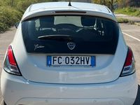 Usata Lancia Ypsilon 69 CV (50 kW) 2016 Utilitaria