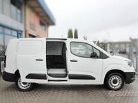 Usata Opel Combo Edition 131 CV (96 kW) 2022 Bianco Monovolume