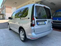 Usata VW Caddy 102 CV (75 kW) 2022 Argento Monovolume