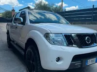 Usata Nissan Navara 190 CV (139 kW) 2014 Bianco Pick-up