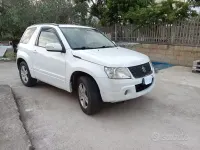 Usata Suzuki Vitara 109 CV (80 kW) 2011 Bianco SUV
