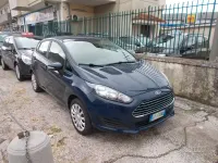 Usata Ford Fiesta 60 CV (44 kW) 2015 Blu Utilitaria