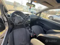 Usata Opel Corsa 130 CV (95 kW) 2011 Bianco Utilitaria