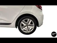 Usata Renault Clio Zen 100 CV (73 kW) 2021 Bianco Utilitaria