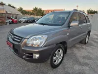 Usata Kia Sportage Active 140 CV (102 kW) 2007 Grigio SUV