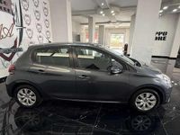 Usata Peugeot 208 Active 75 CV (55 kW) 2016 Grigio Utilitaria