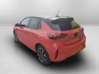Nuova Opel Corsa 110 CV (80 kW) 2026 Koral orange/tetto nero Utilitaria