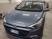 Usata Hyundai i20 Style 75 CV (55 kW) 2015 Grigio Utilitaria