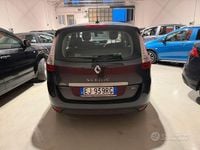 Usata Renault Scénic III Dynamique 110 CV (80 kW) 2011 Grigio Monovolume