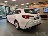 Nuova Toyota Corolla Active 195 CV (143 kW) 2026 Bianco Station wagon