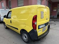 Usata Fiat Doblò 95 CV (69 kW) 2019 Giallo Monovolume