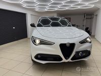 Usata Alfa Romeo Stelvio Sprint 190 CV (139 kW) 2022 Bianco SUV