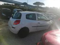 Usata Renault Clio 105 CV (77 kW) 2006 Bianco Utilitaria