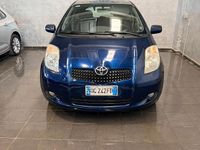 Usata Toyota Yaris 69 CV (50 kW) 2007 Blu Utilitaria