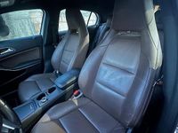 Usata Mercedes GLA220 Premium 170 CV (125 kW) 2015 Bianco SUV