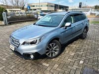 Usata Subaru Outback 150 CV (110 kW) 2015 Argento Station wagon