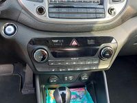 Usata Hyundai Tucson Xpossible 141 CV (103 kW) 2017 Bianco SUV