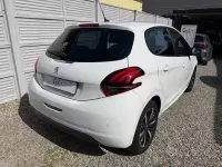 Usata Peugeot 208 Allure 83 CV (61 kW) 2019 Bianco Utilitaria