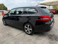 Usata Peugeot 308 Active 963 CV (708 kW) 2018 Nero Station wagon