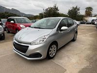 Usata Peugeot 208 Active 82 CV (60 kW) 2018 Grigio Utilitaria