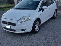 Usata Fiat Grande Punto 65 CV (47 kW) 2009 Bianco Utilitaria