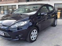 Usata Ford Fiesta 70 CV (51 kW) 2011 Blu Berlina