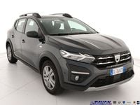 Usata Dacia Sandero Comfort 91 CV (66 kW) 2022 Grigio scuro Utilitaria
