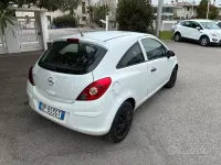 Usata Opel Corsa 60 CV (44 kW) 2008 Bianco Utilitaria