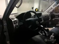 Usata Mitsubishi Pajero 160 CV (117 kW) 2007 Grigio SUV