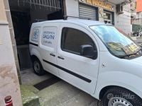 Usata Renault Kangoo 90 CV (66 kW) 2010 Bianco Monovolume