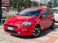 Usata Fiat Punto Young 69 CV (50 kW) 2015 Rosso Berlina