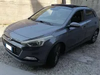 Usata Hyundai i20 Comfort 75 CV (55 kW) 2015 Grigio Berlina