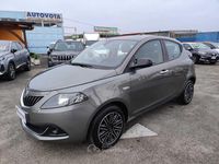 Usata Lancia Ypsilon Gold 69 CV (50 kW) 2023 Gray Utilitaria