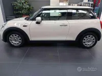 Usata Mini ONE 75 CV (55 kW) 2020 Bianco Utilitaria