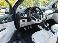 Usata Opel Adam 101 CV (74 kW) 2013 Bluazzurro Utilitaria
