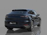 Usata Porsche Cayenne Coupe 340 CV (250 kW) 2022 Blu scuro met. Coupé