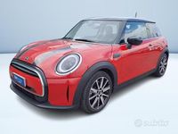 Usata Mini Cooper 135 CV (99 kW) 2024 Rosso Utilitaria