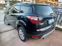 Usata Ford Kuga 119 CV (87 kW) 2018 Nero SUV