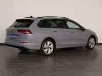 Usata VW Golf VIII Life 150 CV (110 kW) 2024 Moonstone grey Station wagon