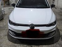 Usata VW Golf VIII 150 CV (110 kW) 2022 Bianco Utilitaria