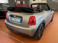 Usata Mini Cooper D Cabriolet Hype 116 CV (85 kW) 2016 Grigio Cabrio