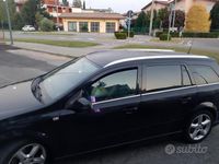 Usata Opel Astra 68 CV (50 kW) 2010 Nero Station wagon