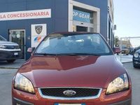 Usata Ford Focus Cabriolet Titanium 136 CV (100 kW) 2007 Marrone Cabrio
