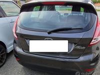 Usata Ford Fiesta Titanium 60 CV (44 kW) 2016 Grigio scuro Utilitaria