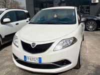 Usata Lancia Ypsilon Gold 95 CV (69 kW) 2018 Bianco Utilitaria