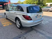 Usata Mercedes R320 224 CV (164 kW) 2006 Grigio Station wagon