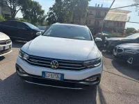 Usata VW Passat Alltrack Business 200 CV (147 kW) 2022 Bianco Station wagon