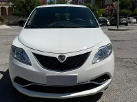 Usata Lancia Ypsilon 95 CV (69 kW) 2017 Bianco Utilitaria