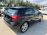 Usata Mercedes A180 Executive 109 CV (80 kW) 2017 Nero Utilitaria