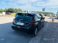 Usata Peugeot 208 Active 102 CV (75 kW) 2019 Nero Utilitaria